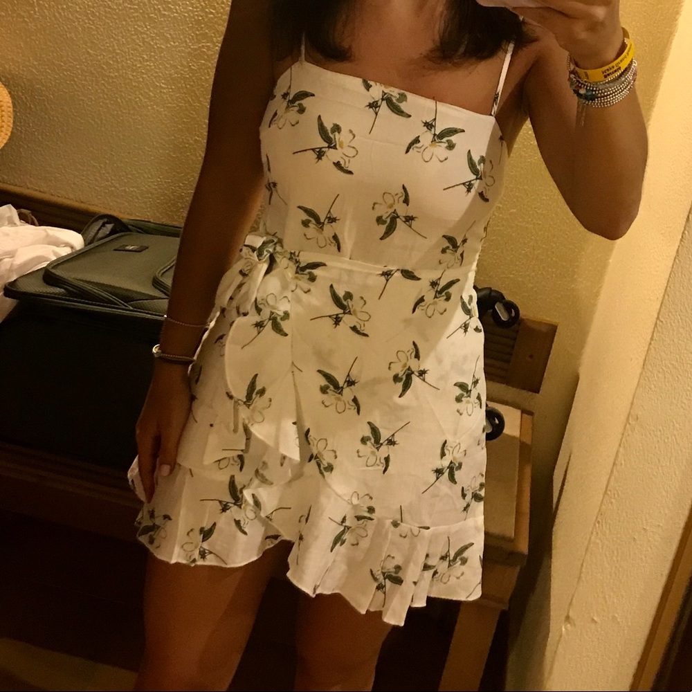 Shareen Collection Floral Wrap Dress - Picture 5 of 5